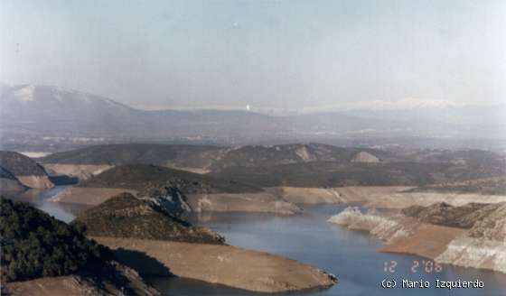 El Atazar: Presa del Atazar aguas arriba