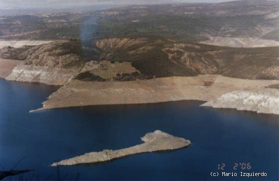 El Atazar: Presa del Atazar ladera izquierda