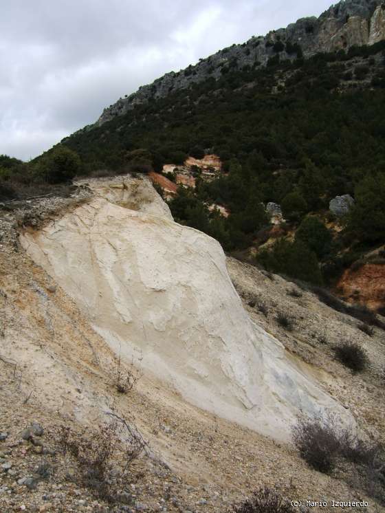 Barbadillo del Mercado: Mesas y relieve invertido