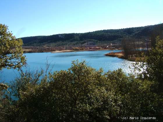 El Tobar: Laguna y tectónica