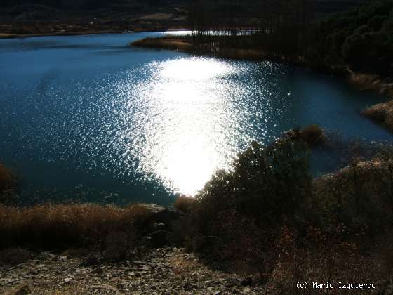 El Tobar: Laguna y tectónica