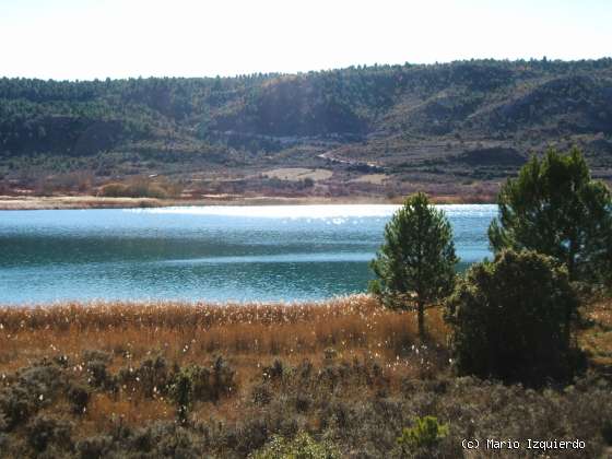 El Tobar: Laguna y tectónica