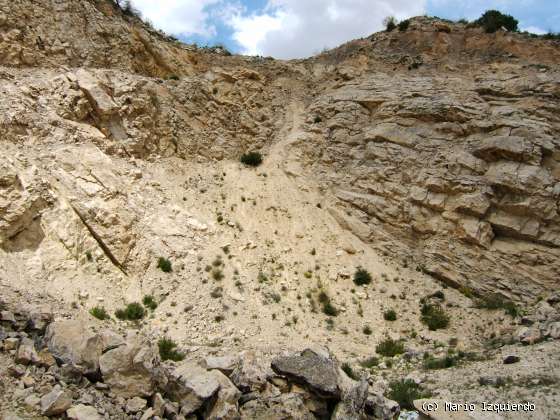 Jabalera: Flanco de un anticlinal